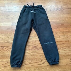 Essentials Fear of God kids black sweatpants 8